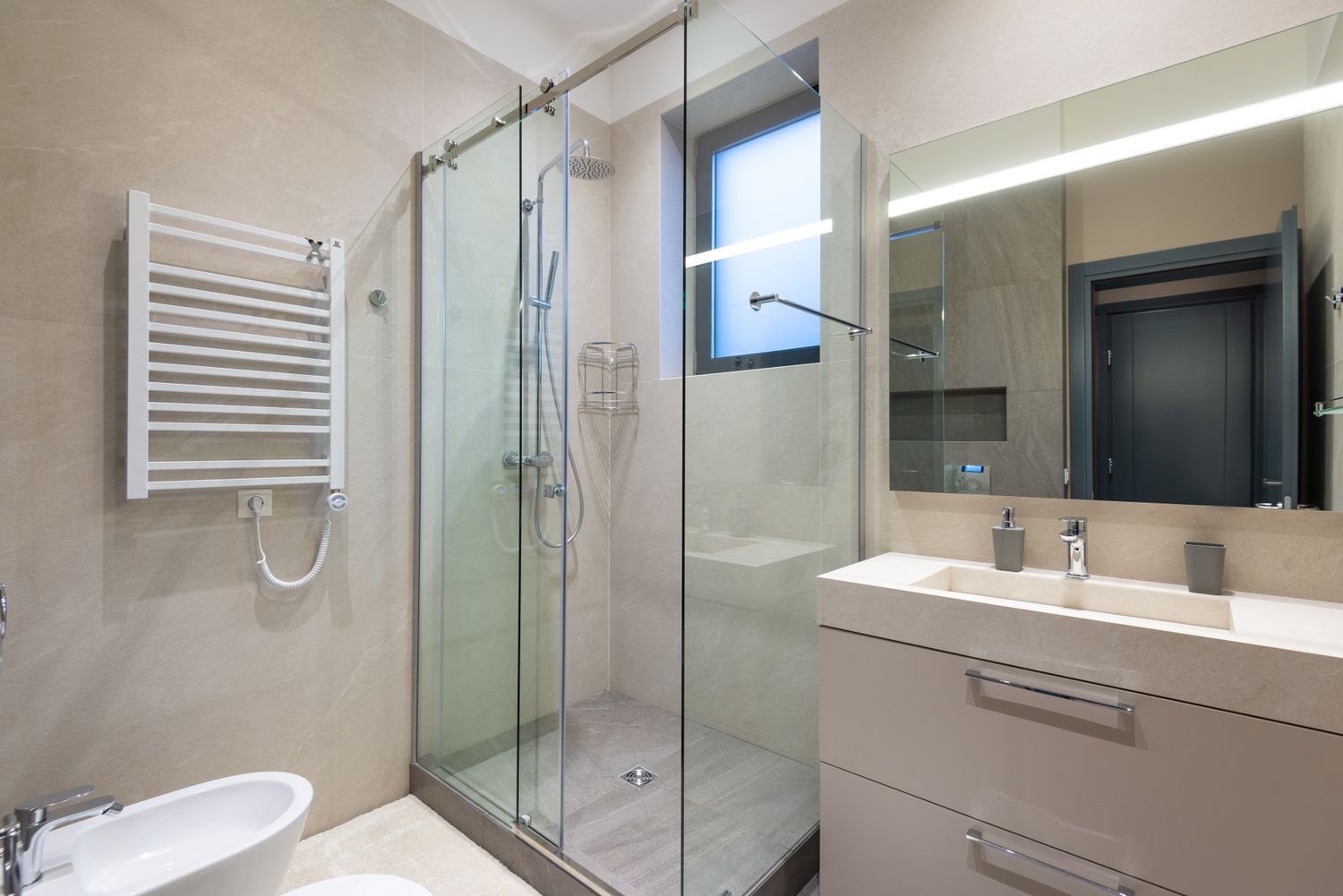 Modern bathroom